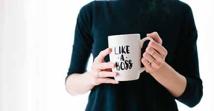 Womensocial entrepreneur like a boss by Brooke Lark on Unsplash