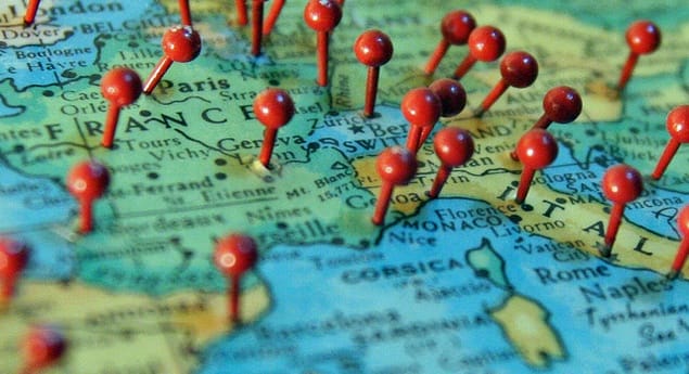 blog-travel-map-with-pins-